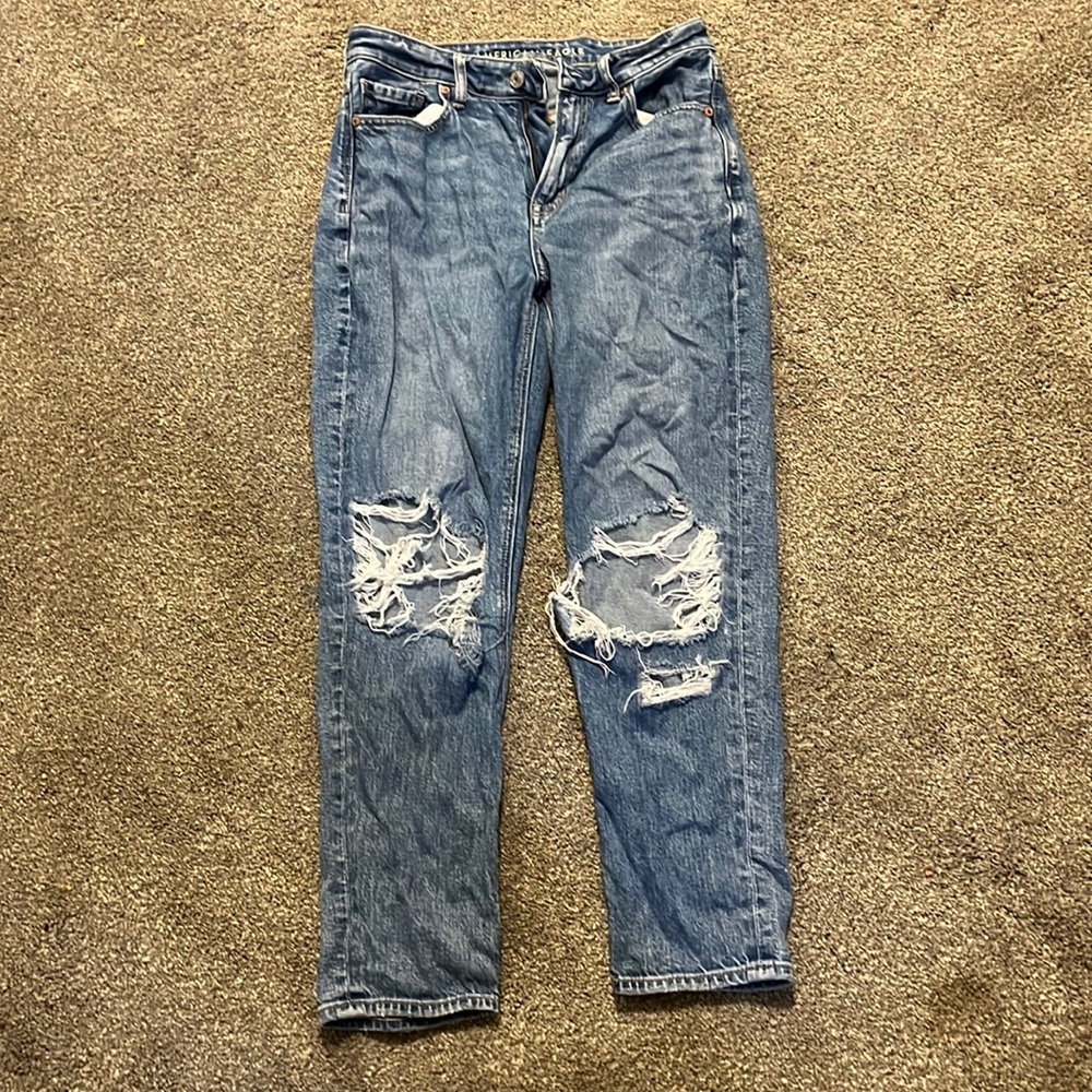 size 4, american eagle jeans, “strigid”, they are too short on me, i’m 5’8